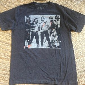 American Rag The Jackson’s Grey Tee Shirt Size Large Michael Jackson 2013